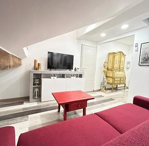 Mansarda In Pieno Centro *