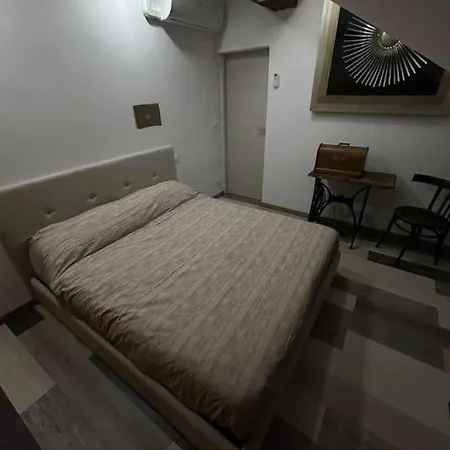 Διαμέρισμα Mansarda In Pieno Centro