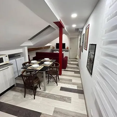 Mansarda In Pieno Centro *