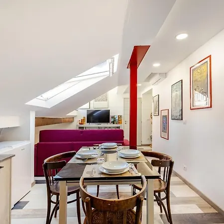 Mansarda In Pieno Centro Apartment
