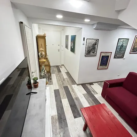 Mansarda In Pieno Centro Διαμέρισμα