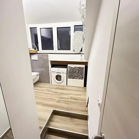 Διαμέρισμα Mansarda In Pieno Centro Σαβόνα