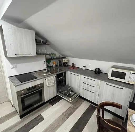 Apartment Mansarda In Pieno Centro Savona