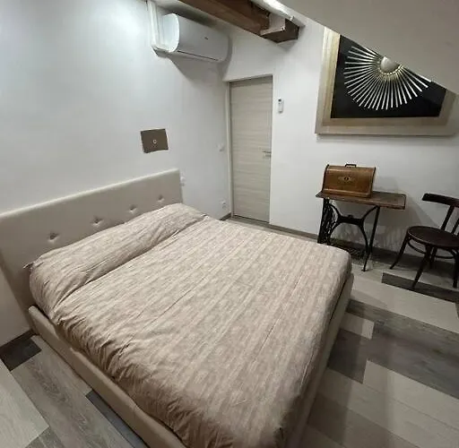 Mansarda In Pieno Centro Apartment