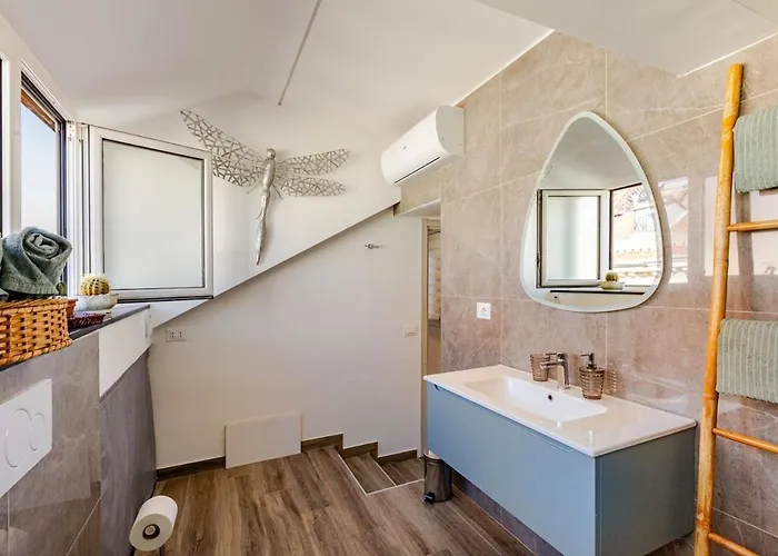 Apartment Mansarda In Pieno Centro