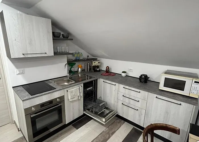 Mansarda In Pieno Centro Apartment