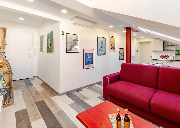 Mansarda In Pieno Centro Apartment